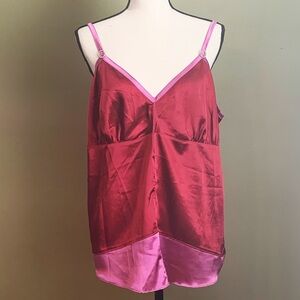 Vintage Torrid Red & Pink Camosile, Size 2 (18/20)